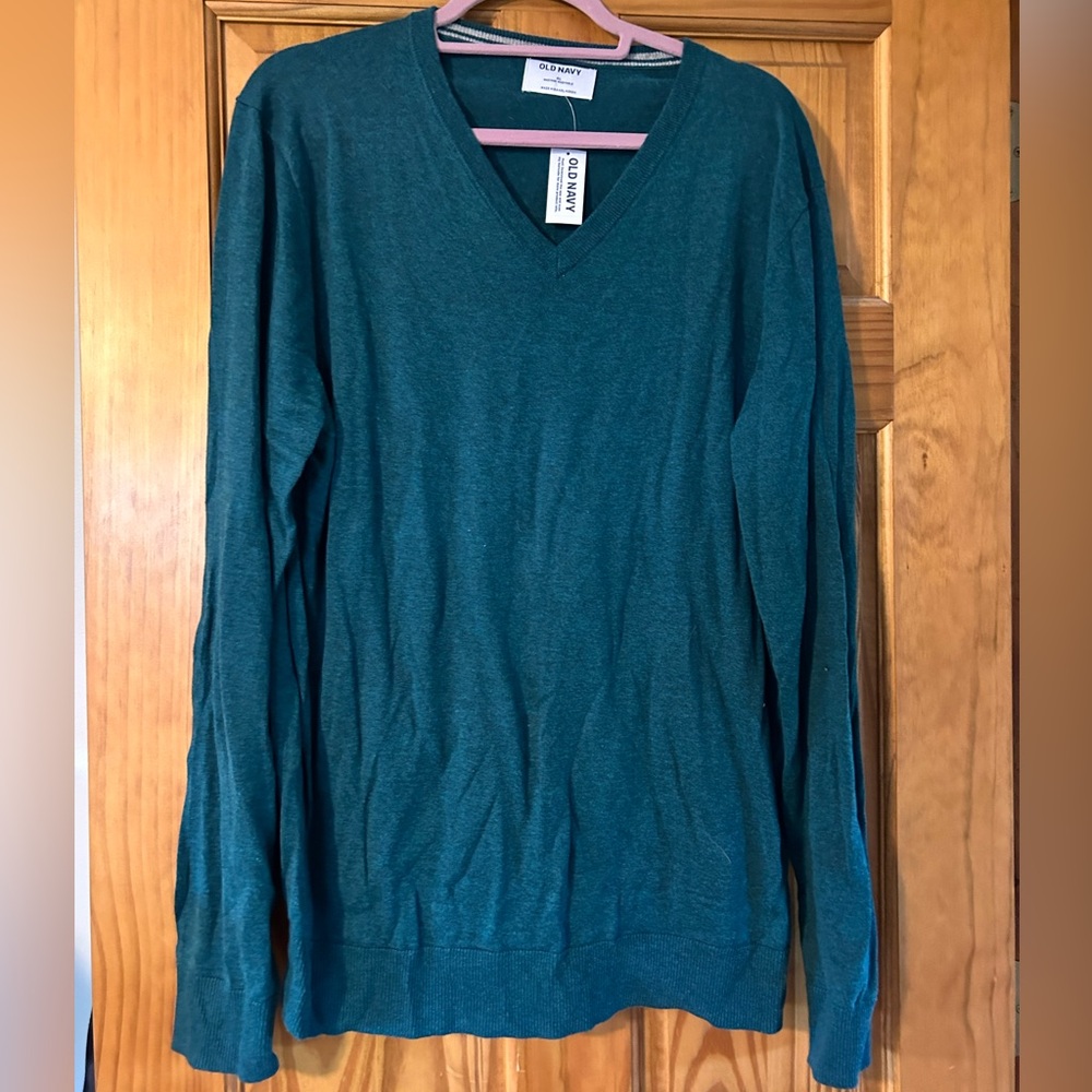 NWT Old Navy VNeck Sweater